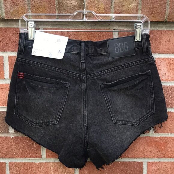 BDG Cheeky High Rise Distressed Shorts sz 27 NWT - Picture 4 of 13